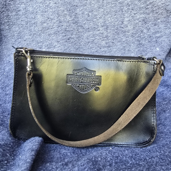 Harley-Davidson Handbags - Harley-Davidson Mini Bag Vintage Hard LEATHER!